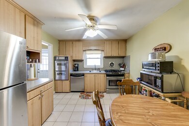304 Pond St, Rockland, MA 02370 - photo 5
