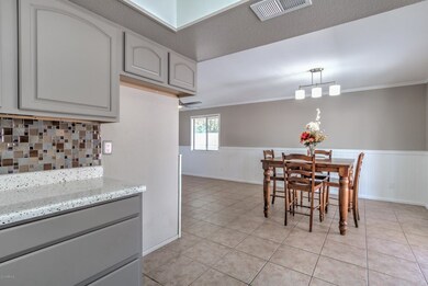 1638 W Naranja Ave-11