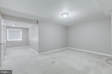 913 Mercer Dr, Hagerstown, MD 21742 - photo 5