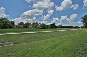 16031 Pinyon Creek Dr, Houston, TX 77095 - photo 2