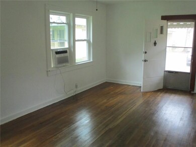 207 Jackson Ave unit B, McComb, MS 39648 - photo 2