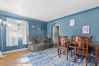 921 Dingwall Dr, Owosso, MI 48867 - photo 6