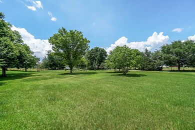 13626 Fm 442 Rd, Needville, TX 77461 - photo 4