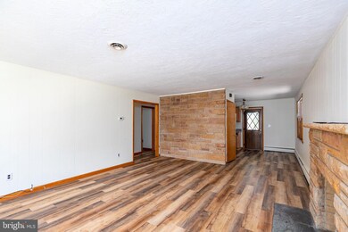 7502 Cypress Ave, Baltimore, MD 21224 - photo 4