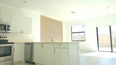 11774 SW 246th Ln, Homestead, FL 33032 - photo 6