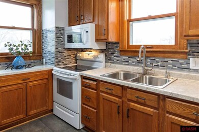 914 N State St, New Ulm, MN 56073 - photo 7