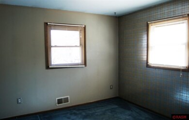 604 N Payne St, New Ulm, MN 56073 - photo 5