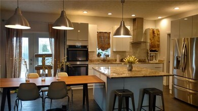 1758 Anthony Dr, Columbus, IN 47201 - photo 3