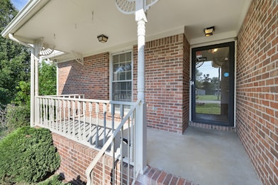 1621 Lillian Cir, Columbia, TN 38401 - photo 6