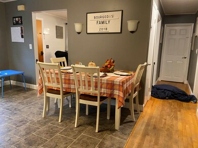 31 Blake St, Newport, VT 05855 - photo 2