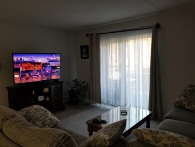 32 Maple Crest Cir unit B, Holyoke, MA 01040 - photo 5