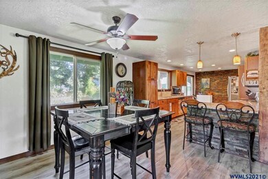 3734 5th St, Hubbard, OR 97032 - photo 4