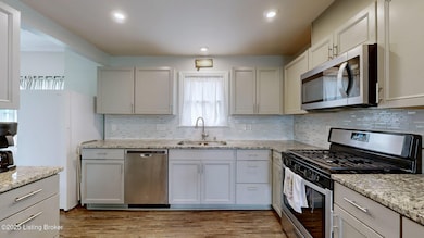 702 11th St, Carrollton, KY 41008 - photo 3