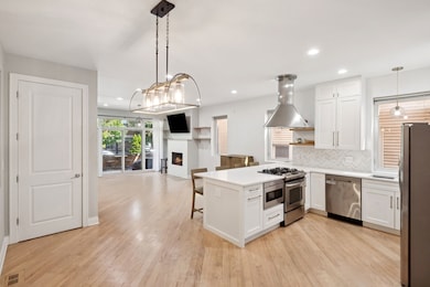 3052 N Oakley Ave unit 1, Chicago, IL 60618 - photo 2