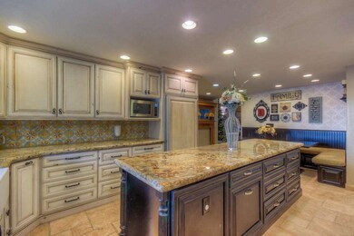 Kitchen (2)