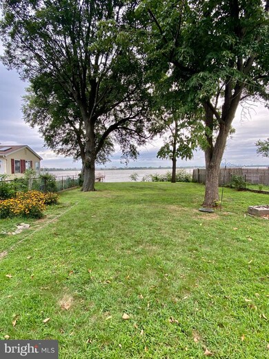 92 Riverview Ave, Paulsboro, NJ 08066 - photo 4