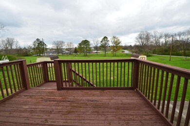 841 E Lexington St, Harrodsburg, KY 40330 - photo 6