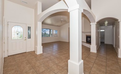 002_Foyer