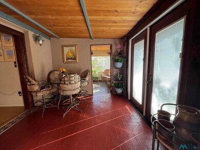 410 Grape St, Truth Or Consequences, NM 87901 - photo 5
