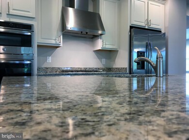 9404 Lomax Forest Dr unit 9, Manassas, VA 20112 - photo 6