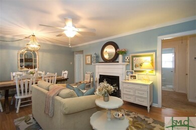 Living/Dining Area