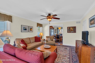 Living Rm. to Dining