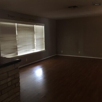 3901 Southmoor Ln, Wichita Falls, TX 76302 - photo 3