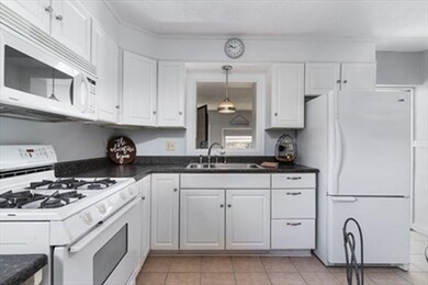 354 Chapin St unit R, Ludlow, MA 01056 - photo 7