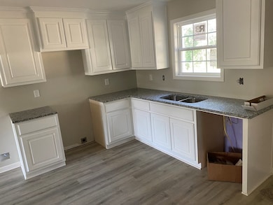 2390 Wilkins St, Dothan, AL 36301 - photo 3