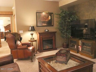 005_Living Room