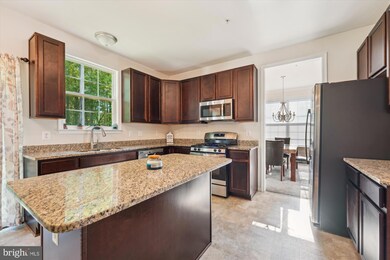 7351 Tottenham Dr, White Plains, MD 20695 - photo 5