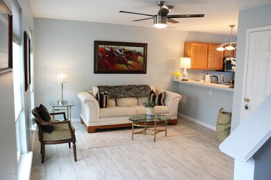 6915 Arbor Creek Dr, Louisville, KY 40228 - photo 3