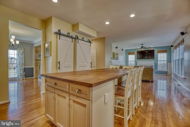 5821 Dillon John Ct, White Marsh, MD 21162 - photo 4