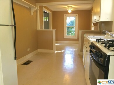 524 W Hopkins St unit C, San Marcos, TX 78666 - photo 7