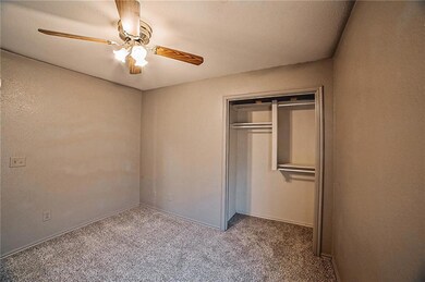 604 E Ne 21 Street St, Moore, OK 73160 - photo 6