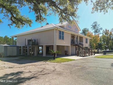 10452 Riviere Vue Dr, Biloxi, MS 39532 - photo 3