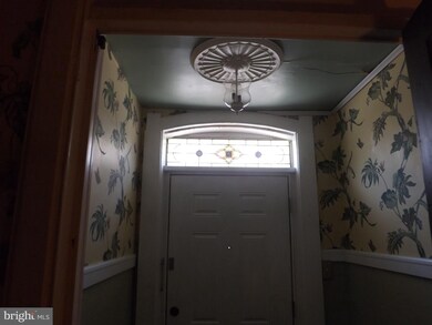 41 N Hartley St, York, PA 17401 - photo 2