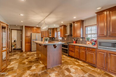 8310WillowRdN_0038