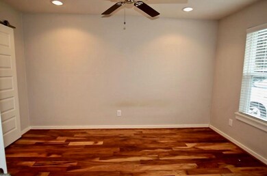 4910 Ventura Ln, Houston, TX 77021 - photo 4