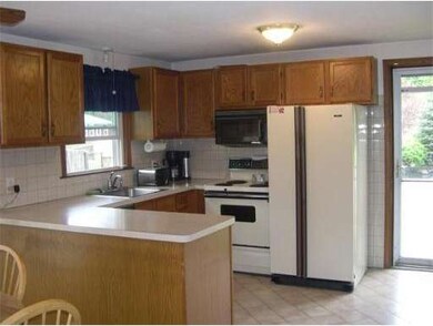 648 Common St, Walpole, MA 02081 - photo 2