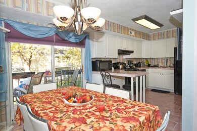 Open Kitchen