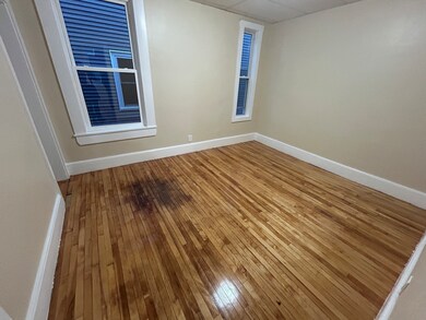 40 Grand St unit 2, Worcester, MA 01610 - photo 3