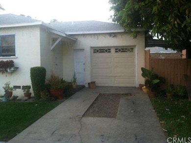 1 car attached garage for 396 S 3rd