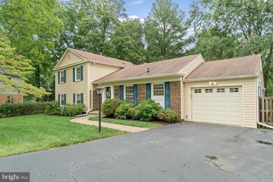 3803 Stoneybrooke Ct, Alexandria, VA 22306 - photo 3