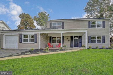 12024 Tulip Grove Dr, Bowie, MD 20715 - photo 3