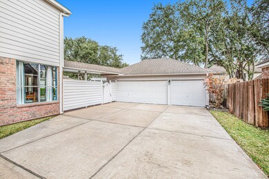 8215 W Copper Village Dr, Houston, TX 77095 - photo 4