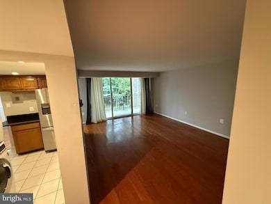 1404 Northgate Square unit 4/12B, Reston, VA 20190 - photo 4