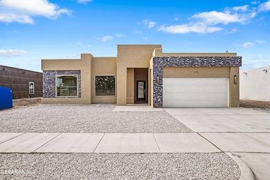 466 Sylvia Ct, Socorro, TX 79927 - photo 2