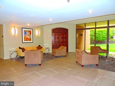 19 Rock Hill Rd unit 2A, Bala Cynwyd, PA 19004 - photo 2