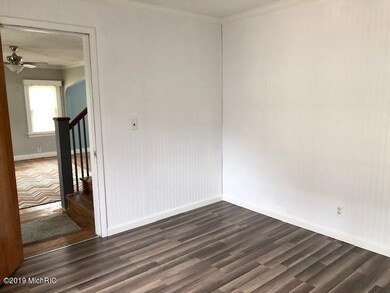 1005 Dorroll St NE, Grand Rapids, MI 49505 - photo 7
